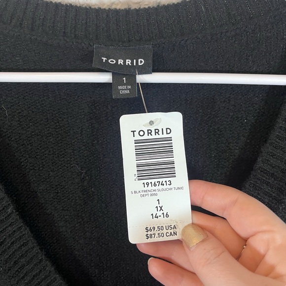 Torrid size 1 Christmas Sweater - Picture 3 of 5